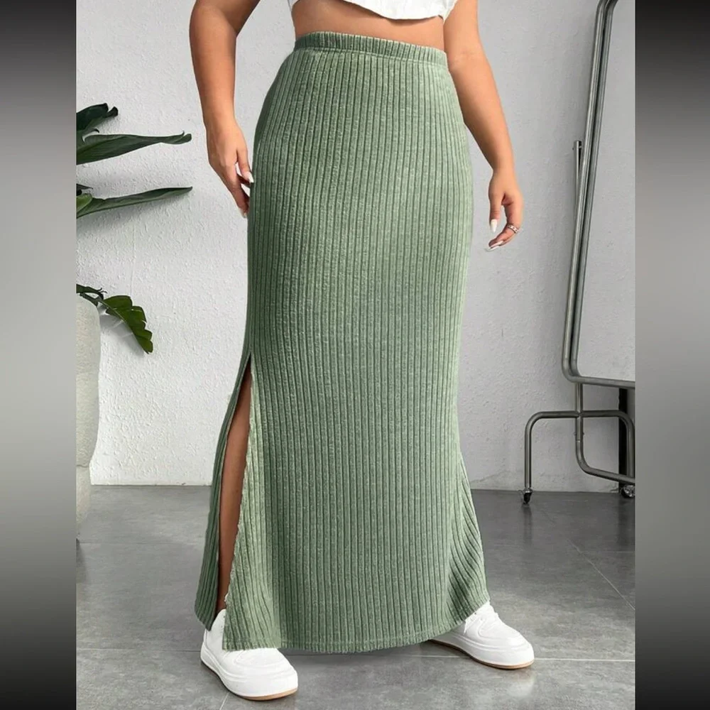 High Waist Solid Skirt β€οΈ - Picture 5 of 5